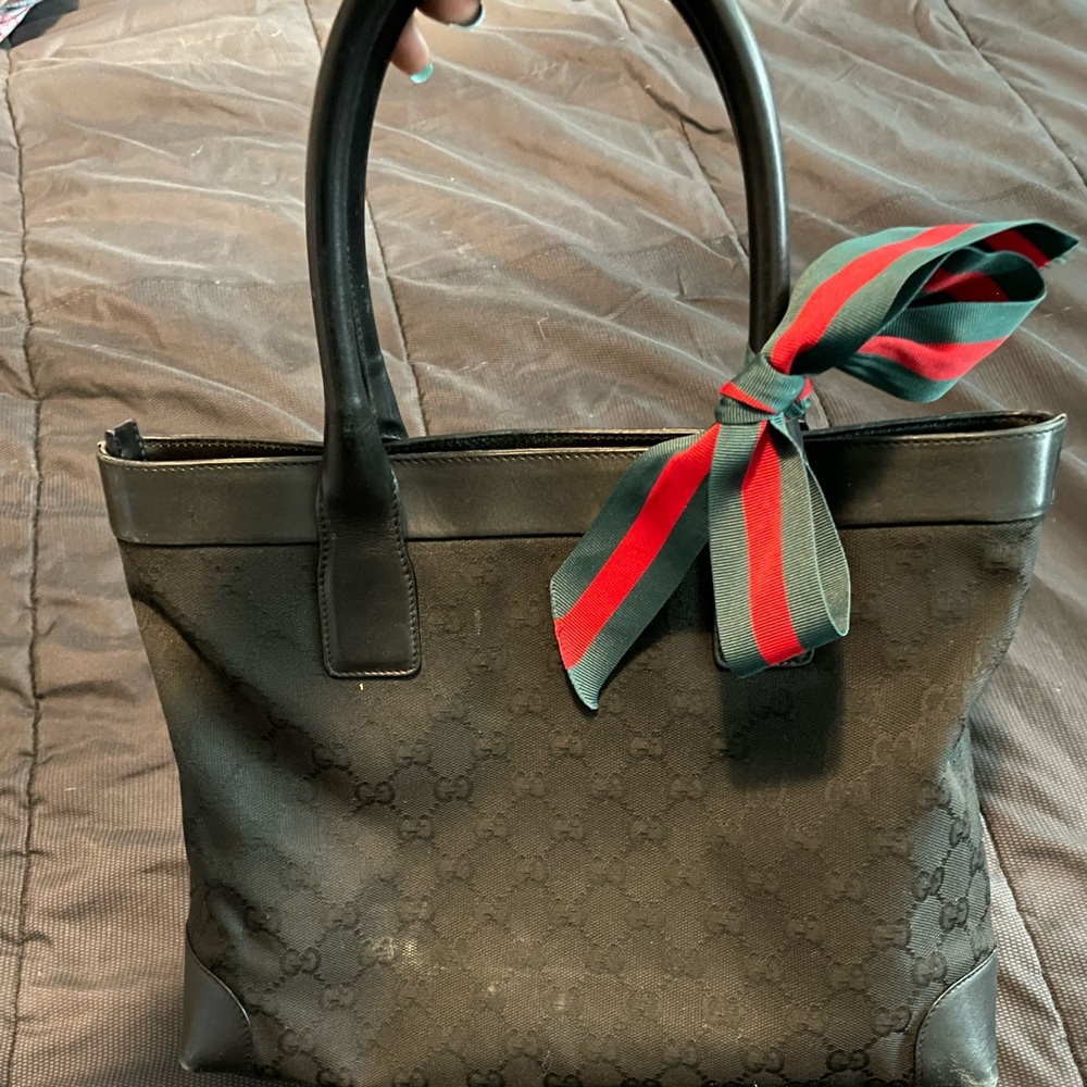 Black canvas authentic purse!! Super cute and functional